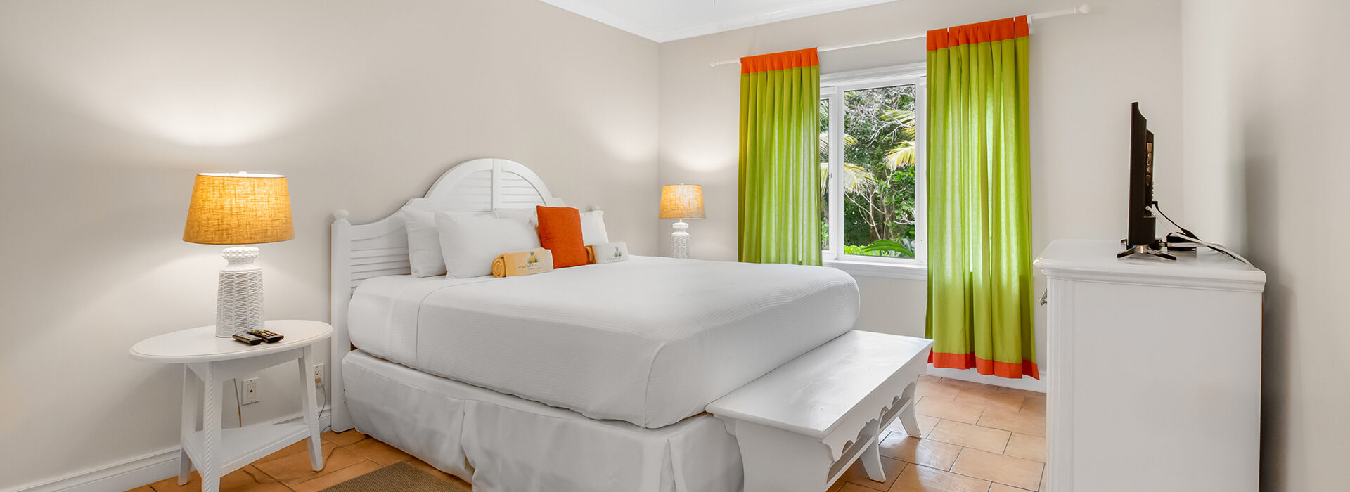 Pineapplefields Bed Room